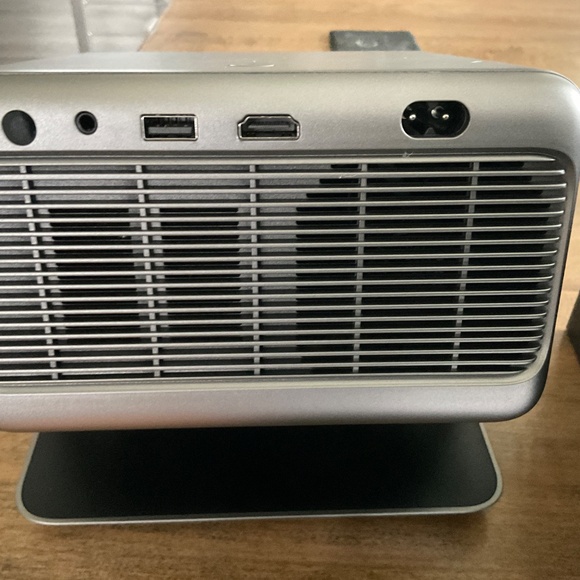 Goodee Video Projector - Picture 5 of 5